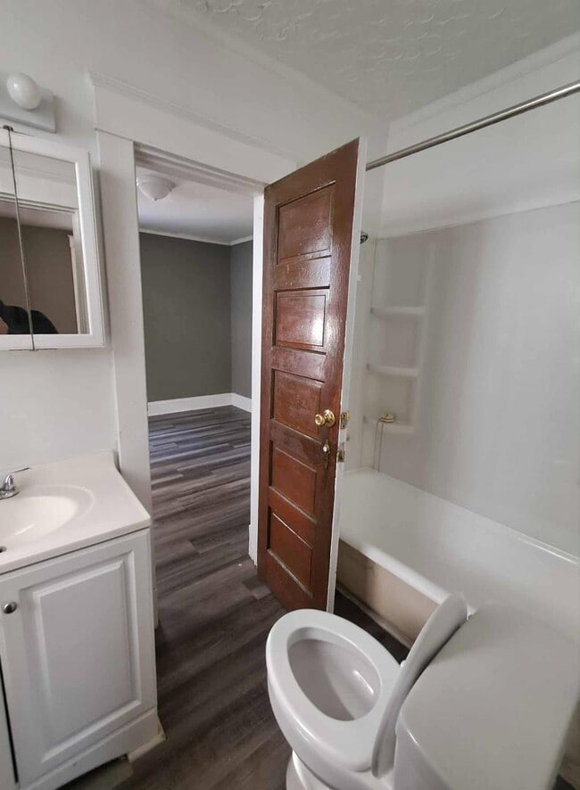 Building Photo - 1429 Rogers St