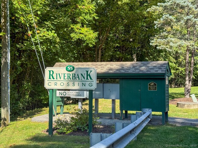 Building Photo - 55 Cross St