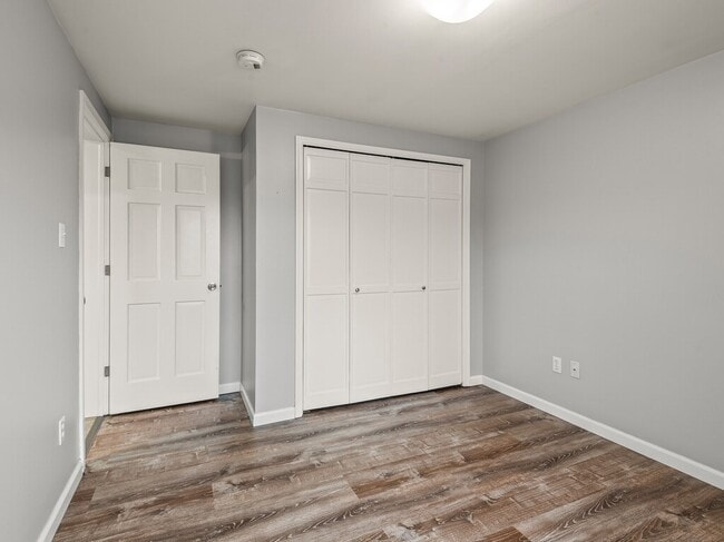 Building Photo - 281 Brooks Station Rd