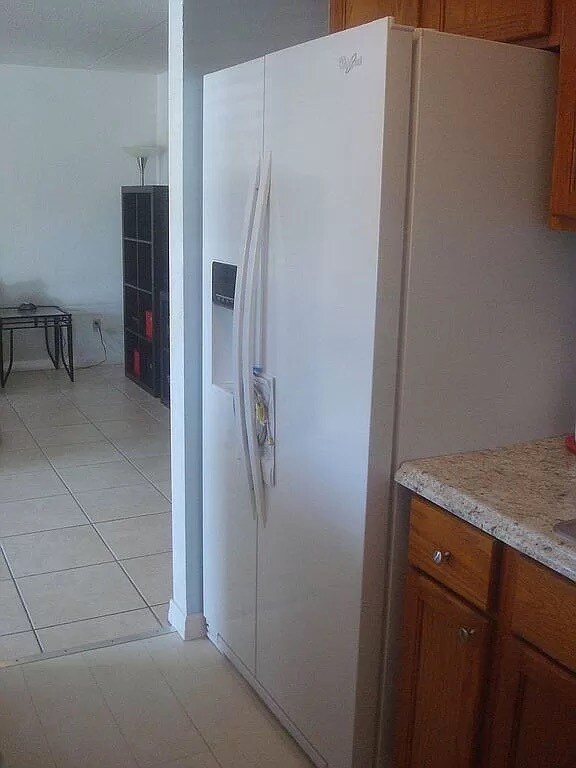 Kitchen - 415 N Halifax Ave