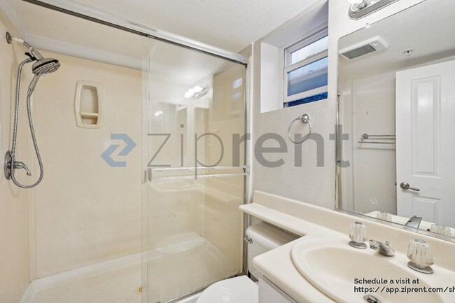 Building Photo - 3855 Carter Dr