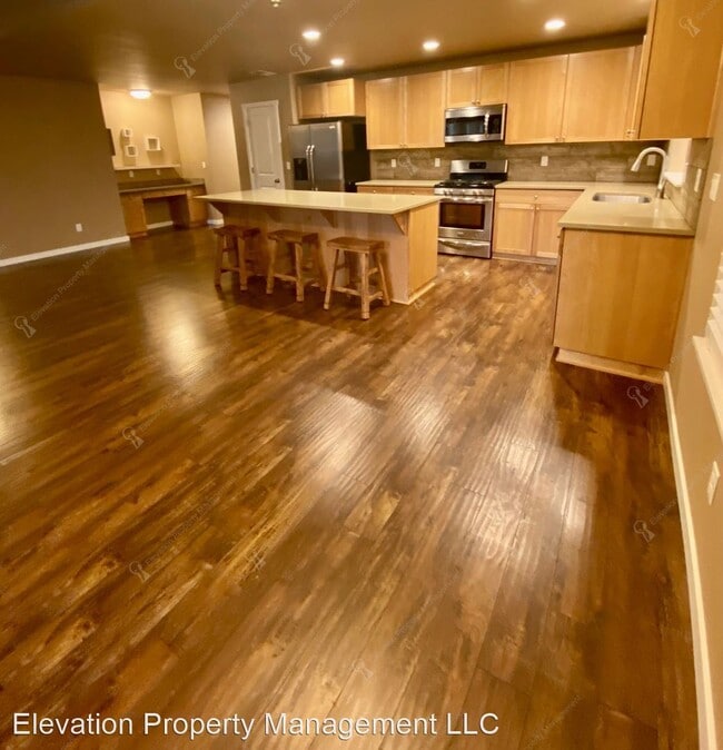 Building Photo - 3 br, 2 bath House - 20778 SE Hollis Ln