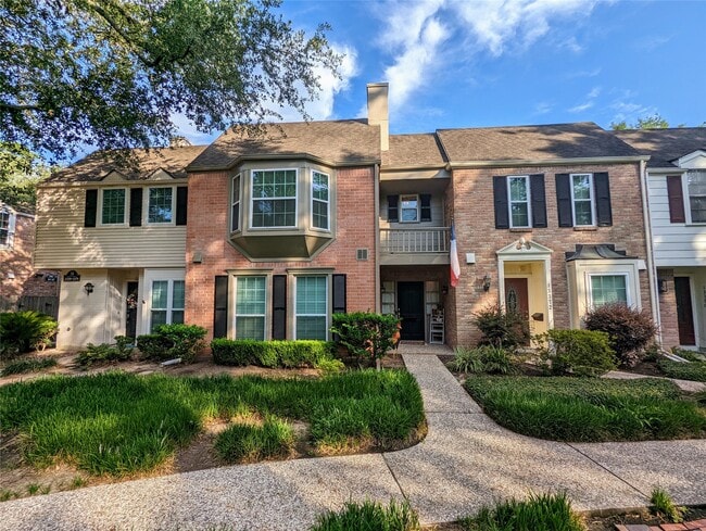 Building Photo - 13374 Trail Hollow Dr