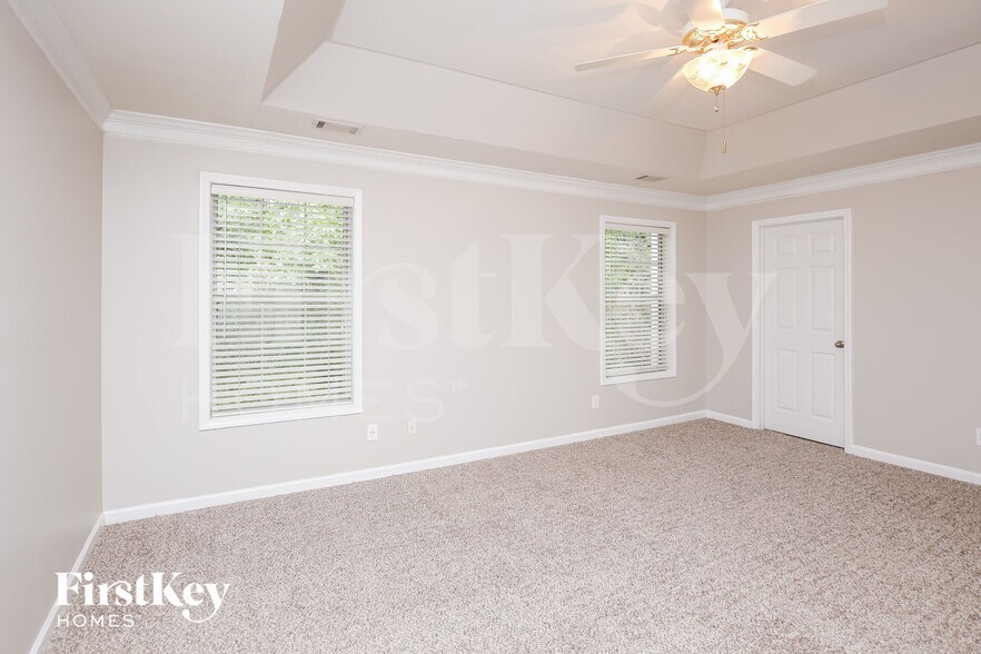 Building Photo - 2684 Conifer Green Way