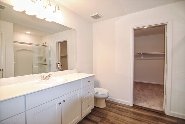 Building Photo - 1052 Water Oak Ln