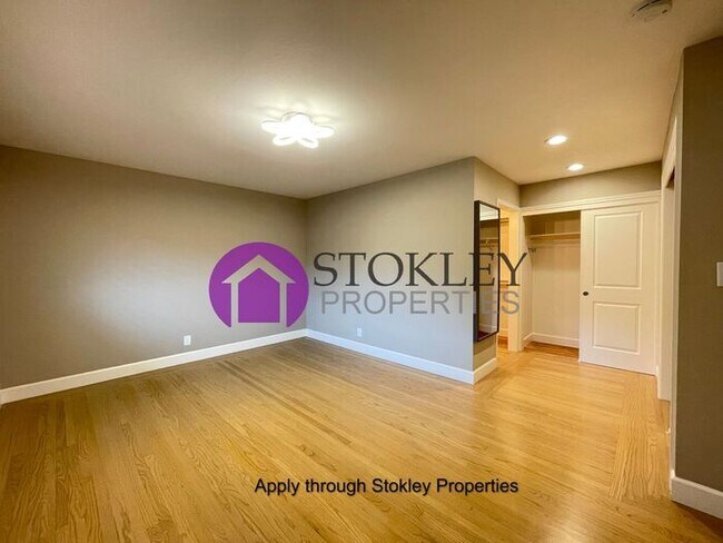 Building Photo - Stokley Properties Presents 124 Walford Dr...