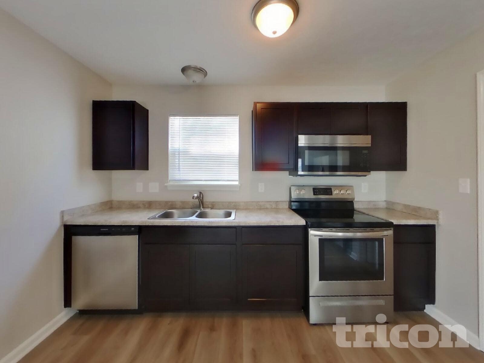 Building Photo - 8023 Grove Berry Way