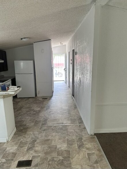 Hallway - 203 E Carter St