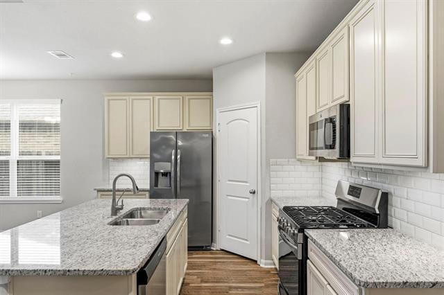 Building Photo - 12173 Pearl Bay Ln