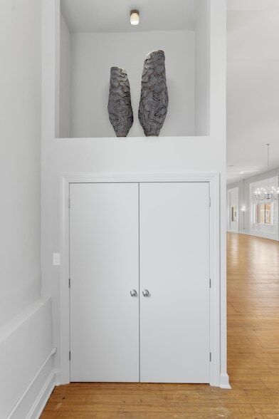 Building Photo - 500 Main St