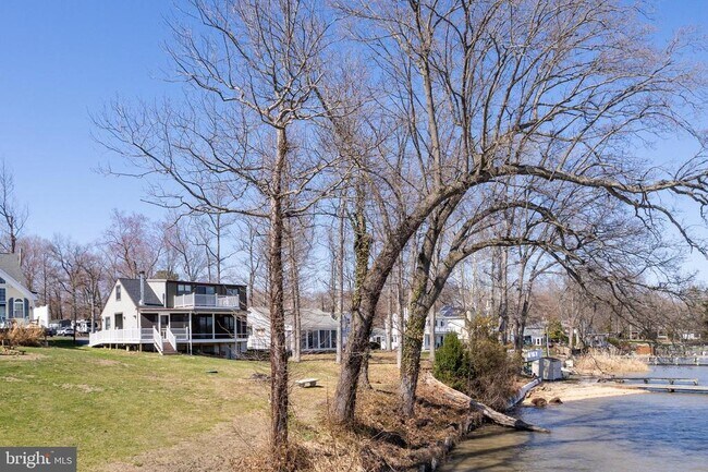 Building Photo - 26 Park Ln