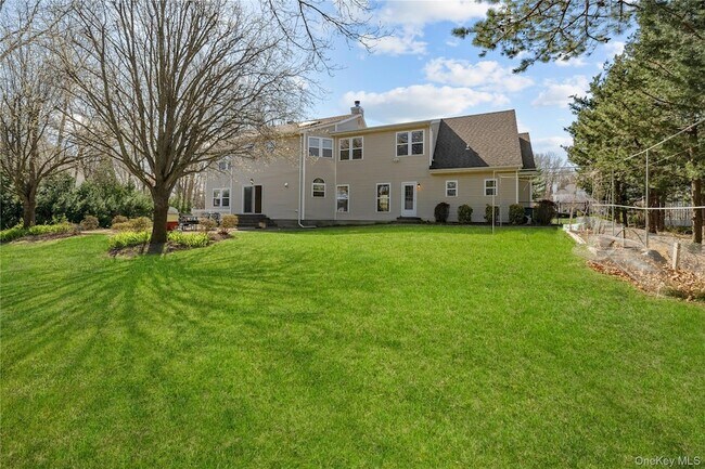 Building Photo - 23 Varsity Blvd