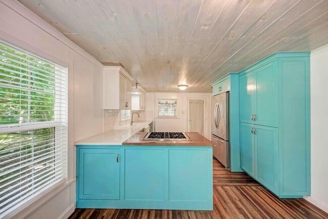 Building Photo - 1407 Leona St