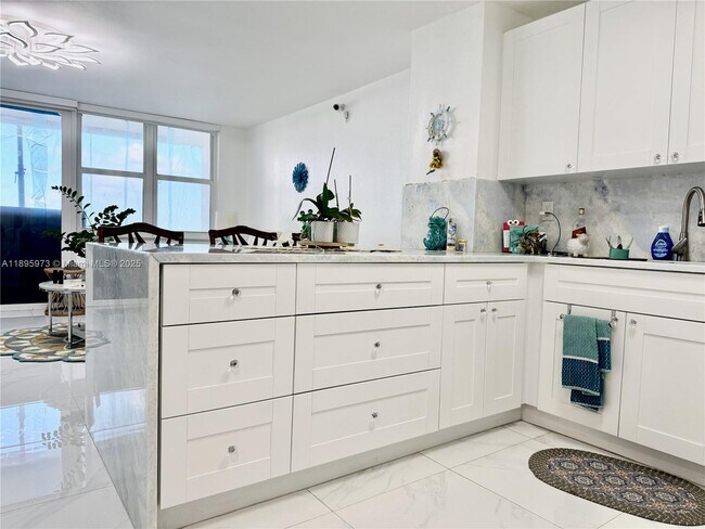 Building Photo - 3180 S Ocean Dr