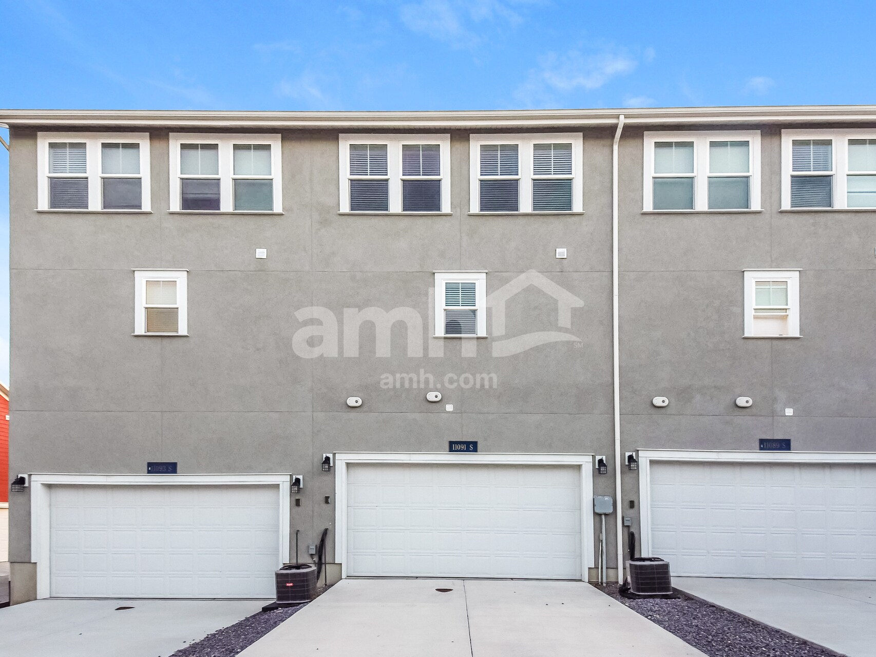 Building Photo - 11091 S Blue Bayou Dr