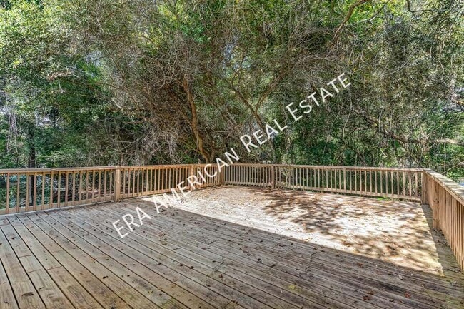 Building Photo - 2037 Lewis Turner Blvd