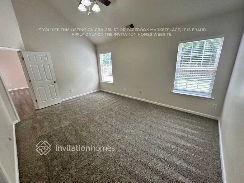 Building Photo - 8806 Laurel Run Dr