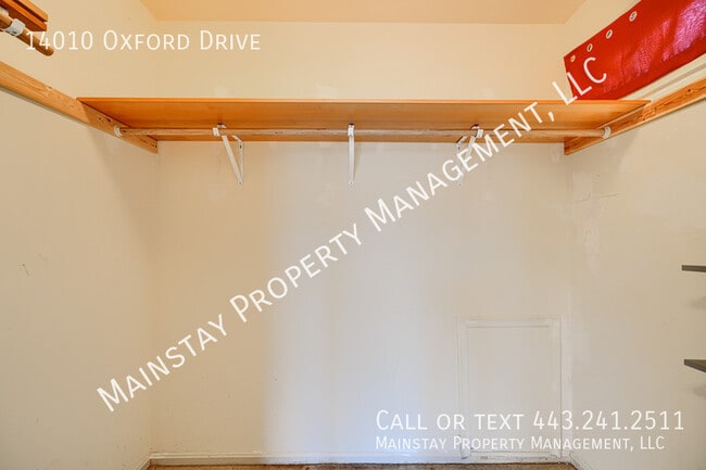 Building Photo - 14010 Oxford Dr