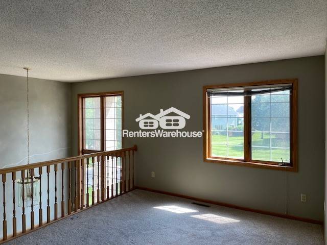 Building Photo - 9142 Cambridge Alcove