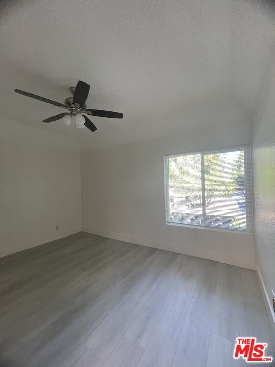 Building Photo - 22725 Lakeway Dr