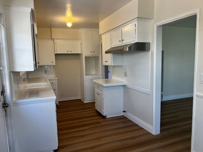 Building Photo - 314 N 19th St