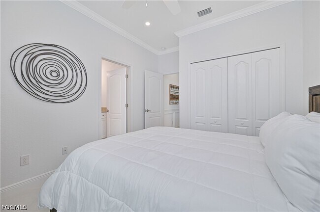 Building Photo - 15550 Pascolo Ln