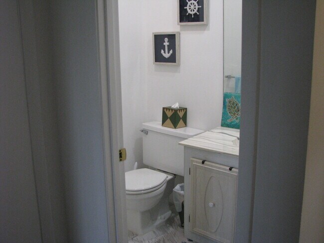 Building Photo - 2600 S Kanner Hwy