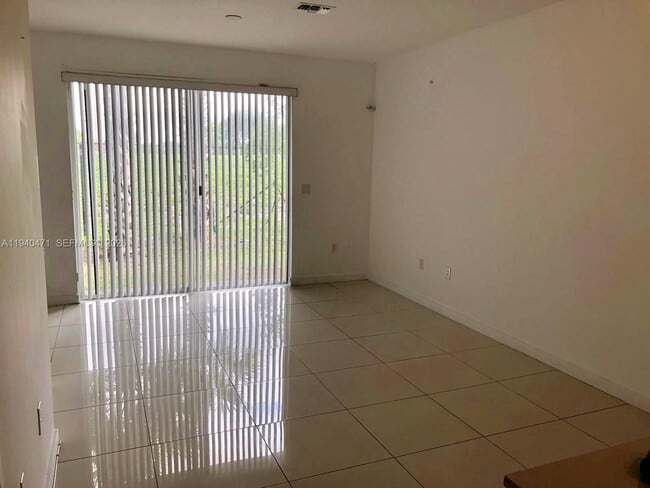 Building Photo - 3484 NW 13th St