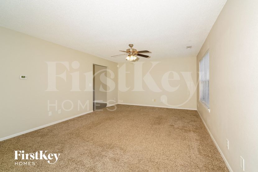 Building Photo - 2685 Creekstone Ct