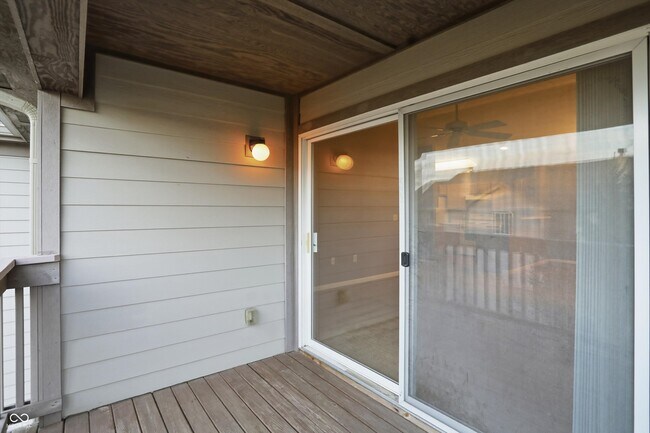 Building Photo - 239 Legends Creek Way