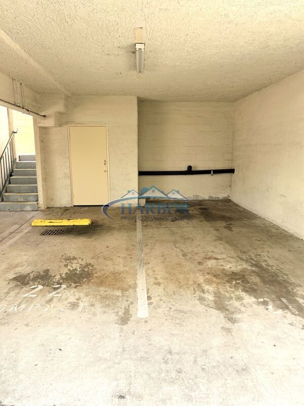 Building Photo - 4567 W 159th St