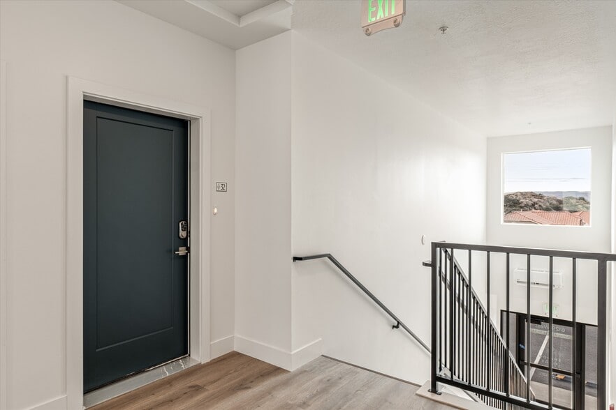 Building Photo - 6129 W 100 S