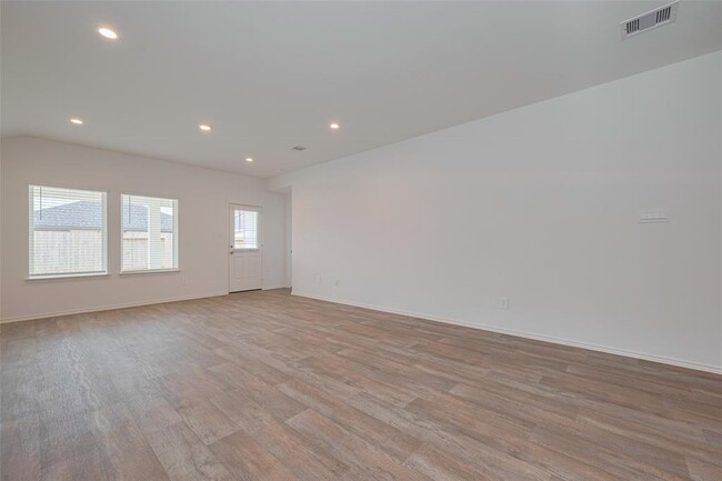 Building Photo - 30842 Brightwell Bnd
