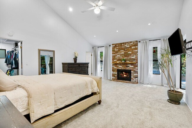 Building Photo - 4006 Milaca Pl