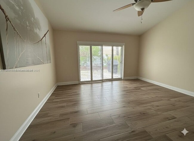 Building Photo - 13970 Beechwood Ct