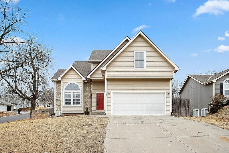 Building Photo - 733 Fir St