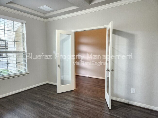 Building Photo - 13840 Tribeca