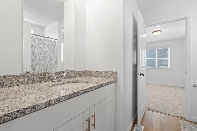 Building Photo - NEW Saratoga Springs Home