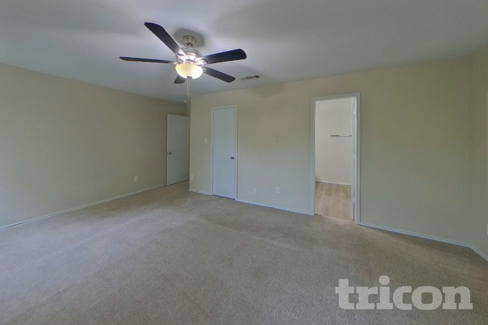 Building Photo - 5423 Sabine Ln