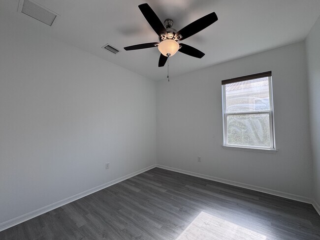Building Photo - 11626 Parrotfish St