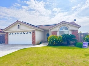 Building Photo - STAY COOL AND SAVE — ENJOY SOLAR-POWERED SAVINGS COMPARED TO STANDARD PG&E RATES