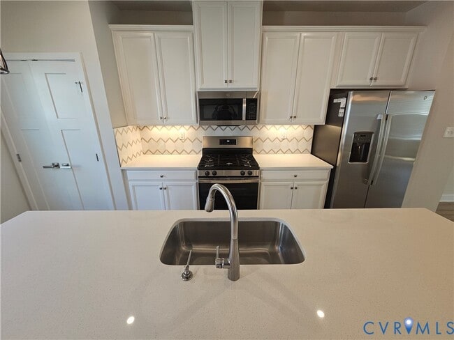 Building Photo - 2109 Old Manchester St