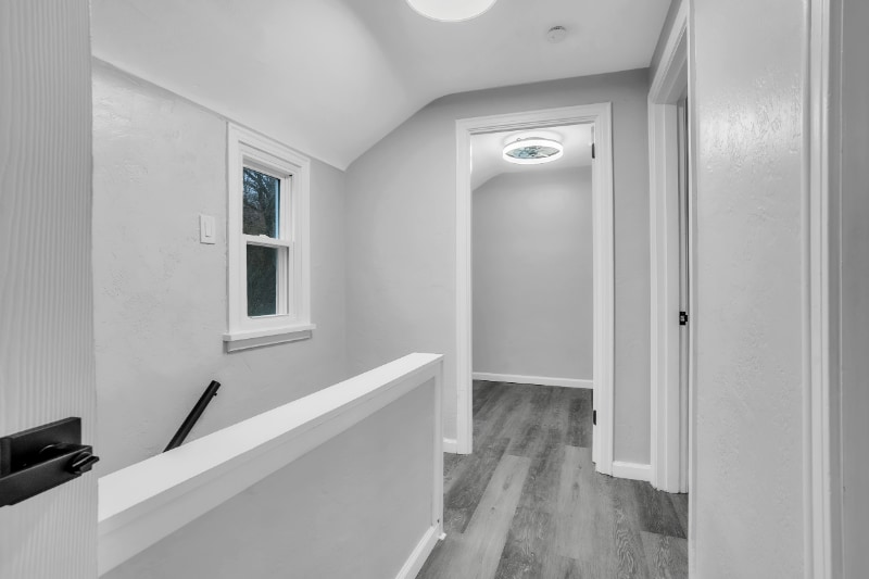 Building Photo - 1209 Cloverfield Dr