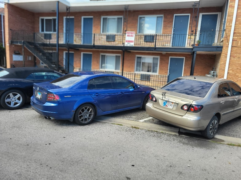 Building Photo - 3506 S 59th Ct