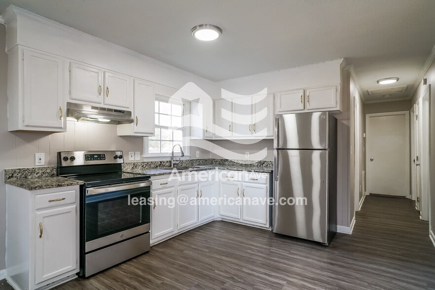 Building Photo - 7429 Buck Rd