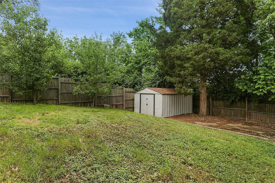 Shed Area/ Storage - 806 Elsworth Pl