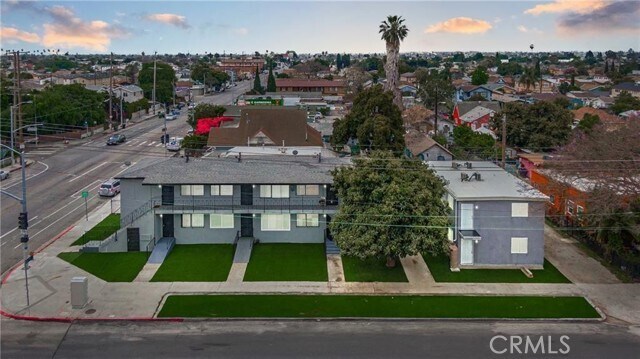 Building Photo - 258 E 79th St