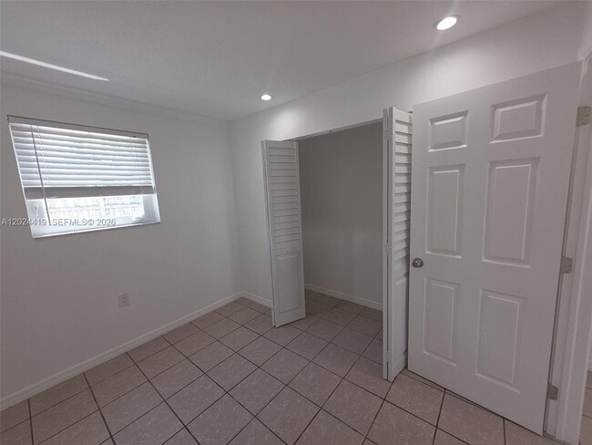 Building Photo - 9971 Dominican Dr