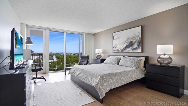 Building Photo - 4750 S Ocean Blvd