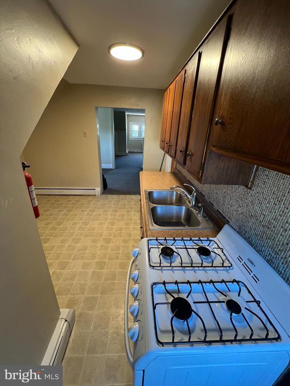 Building Photo - 1050 Stuyvesant Ave